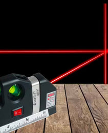 NIVEL LÁSER MULTIUSOS 3 EN 1 CON CINTA MÉTRICA
